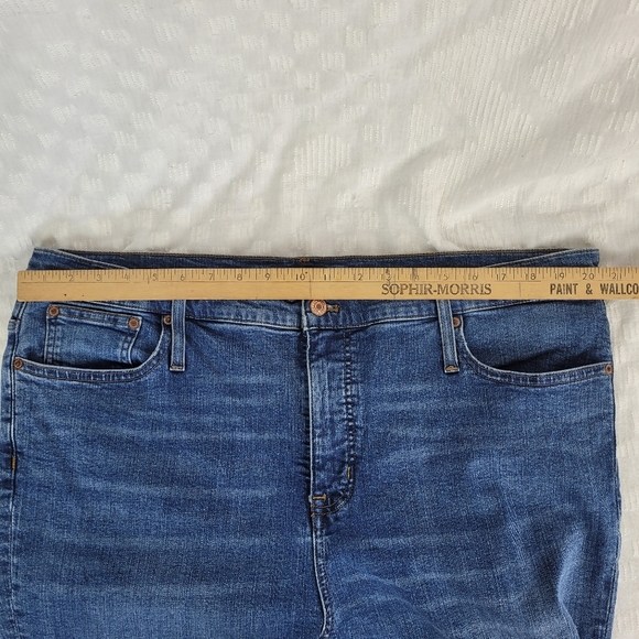 J Crew Mercantile high-rise medium wash cropped jeans with raw hem size 35 2X - Picture 4 of 10